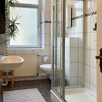 Cls Zentrale City-wohnung In Ost Alles In 5 Minuten Erreichbar Ostbahnhof, Hawk, Bushaltestelle, Supermarkt, Cafés, Restaurants, Hawk, Uni, Ideale Autobahnanbindung, Nähe Bosch