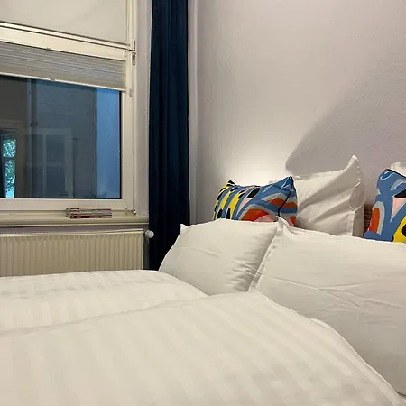 Apartment Cls Zentrale City-wohnung In Ost Alles In 5 Minuten Erreichbar Ostbahnhof, Hawk, Bushaltestelle, Supermarkt, Cafés, Restaurants, Hawk, Uni, Ideale Autobahnanbindung, Nähe Bosch Hildesheim