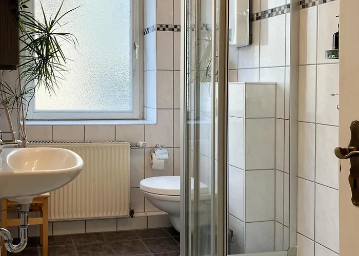 Cls Zentrale City-wohnung In Ost Alles In 5 Minuten Erreichbar Ostbahnhof, Nespresso Maschine Inklusive Kapseln, Bushaltestelle, Supermarkt, Cafes, Restaurants, Hawk, Uni, Ideale Autobahnanbindung, Naehe Bosch