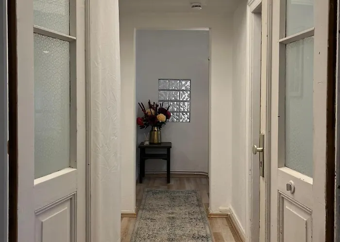 公寓 Cls Zentrale City-wohnung In Ost Alles In 5 Minuten Erreichbar Ostbahnhof, Nespresso Maschine Inklusive Kapseln, Bushaltestelle, Supermarkt, Cafes, Restaurants, Hawk, Uni, Ideale Autobahnanbindung, Naehe Bosch